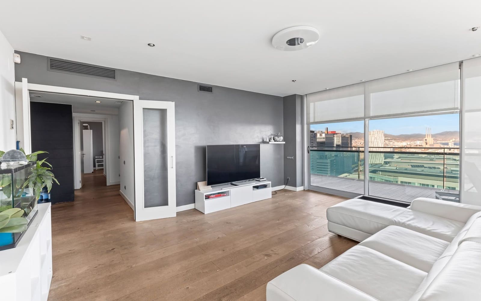 3 soveværelse Lejlighed til salg i Barcelona by med swimmingpool garage - € 1.690.000 (Ref: 8585227)