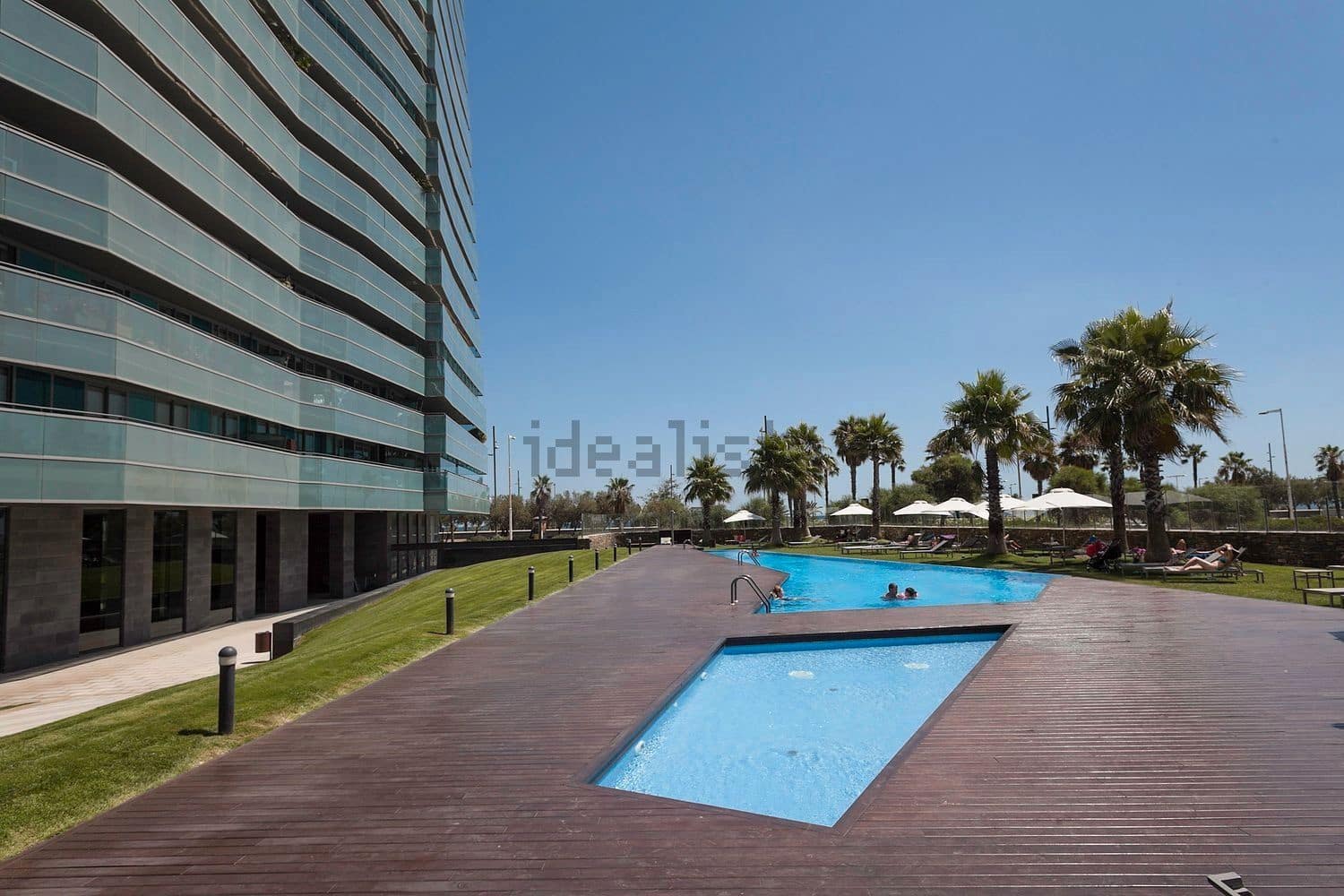 3 soveværelse Lejlighed til salg i Barcelona by med swimmingpool garage - € 1.690.000 (Ref: 8585227)