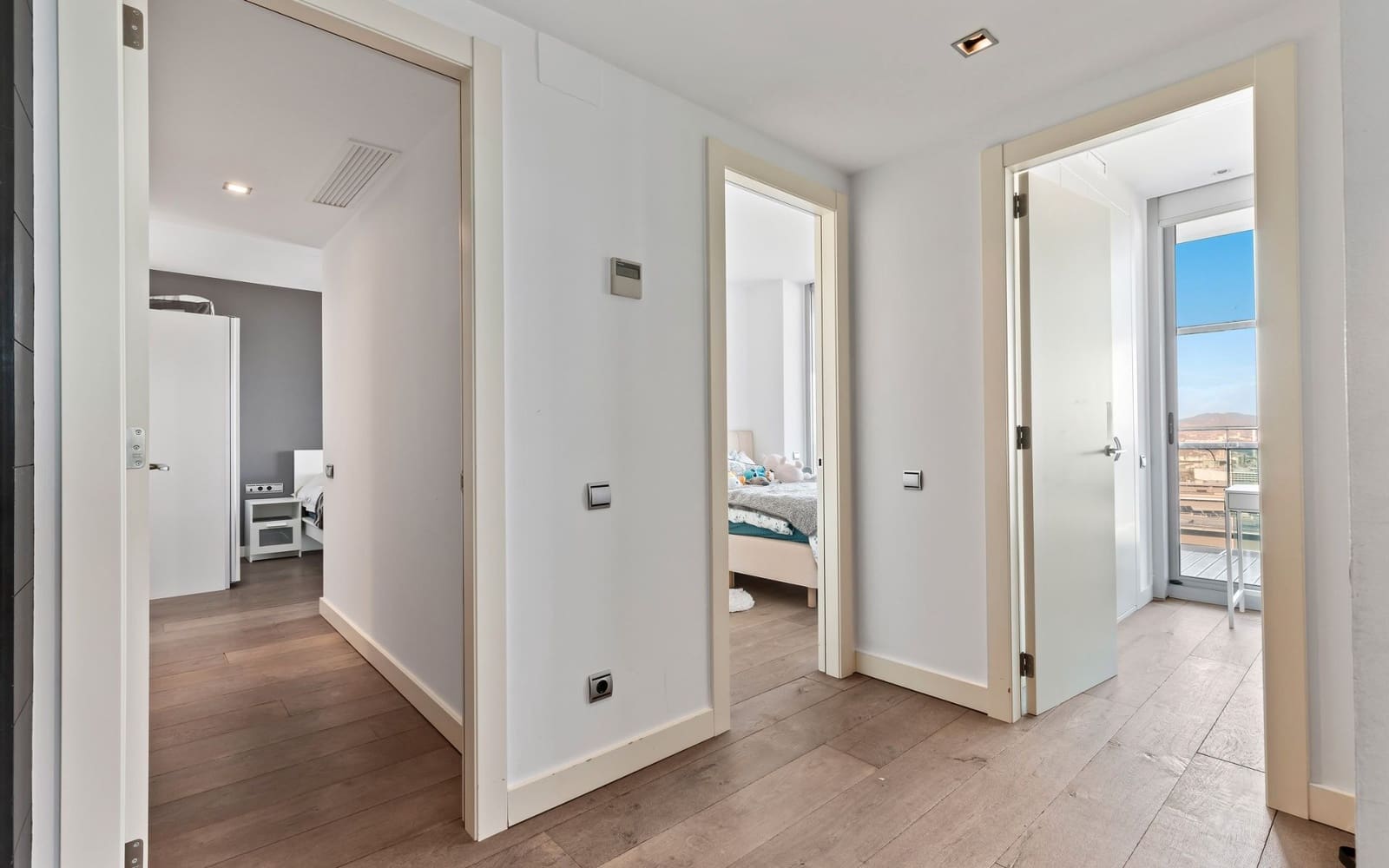 3 soveværelse Lejlighed til salg i Barcelona by med swimmingpool garage - € 1.690.000 (Ref: 8585227)