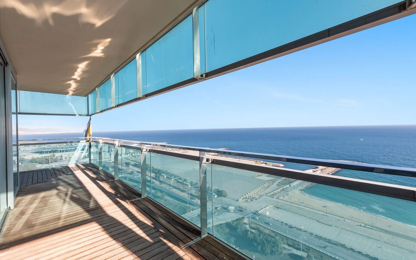 3 soveværelse Lejlighed til salg i Barcelona by med swimmingpool garage - € 1.690.000 (Ref: 8585227)