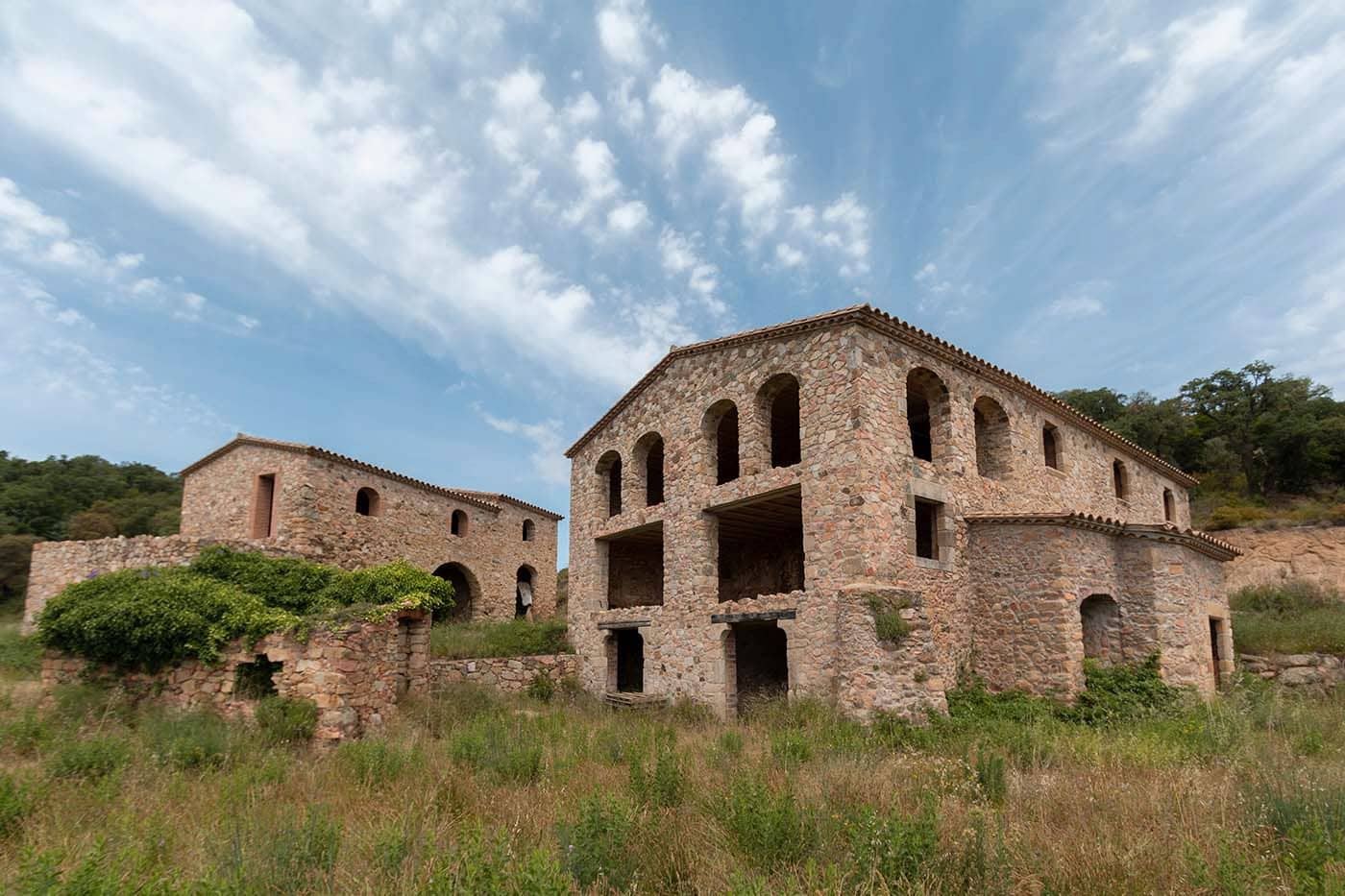 8 soveværelse Finca/Landehus til salg i Cruilles Monells i Sant Sadurni de I'Heura - € 1.000.000 (Ref: 8585235)