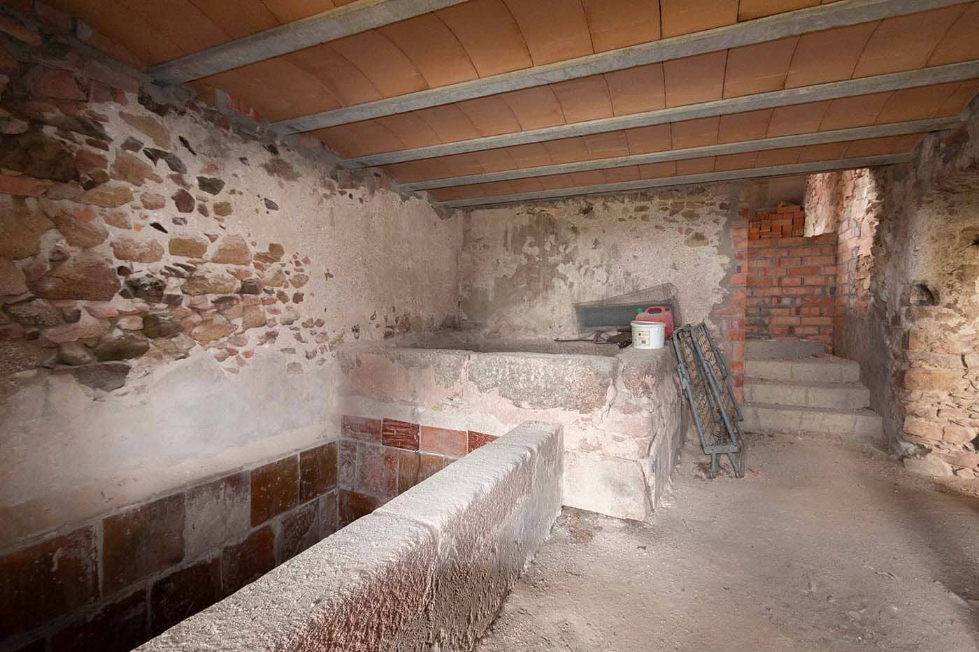 8 soveværelse Finca/Landehus til salg i Cruilles Monells i Sant Sadurni de I'Heura - € 1.000.000 (Ref: 8585235)