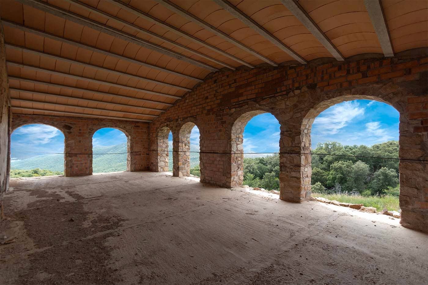 8 soveværelse Finca/Landehus til salg i Cruilles Monells i Sant Sadurni de I'Heura - € 1.000.000 (Ref: 8585235)