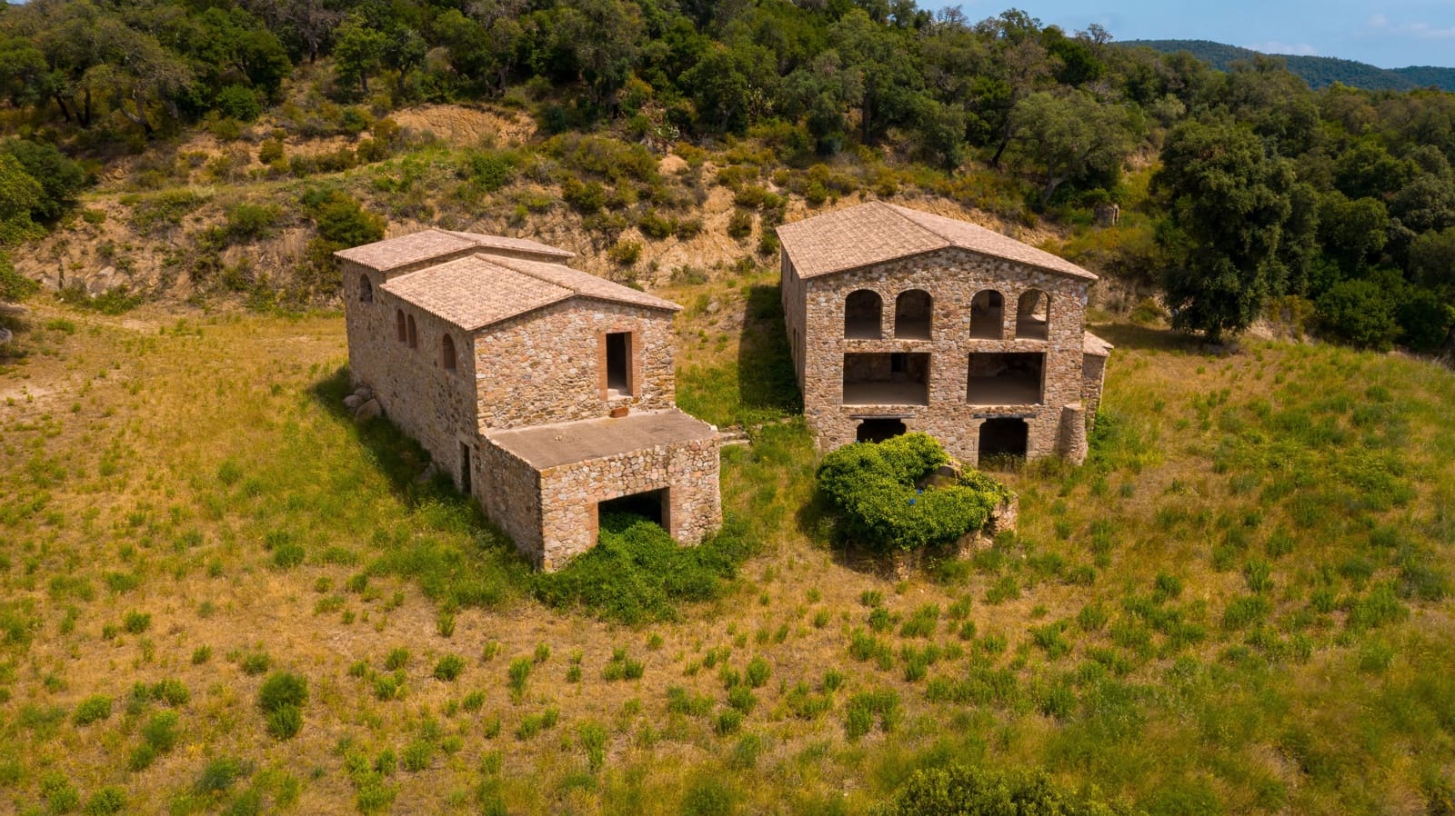 8 soveværelse Finca/Landehus til salg i Cruilles Monells i Sant Sadurni de I'Heura - € 1.000.000 (Ref: 8585235)