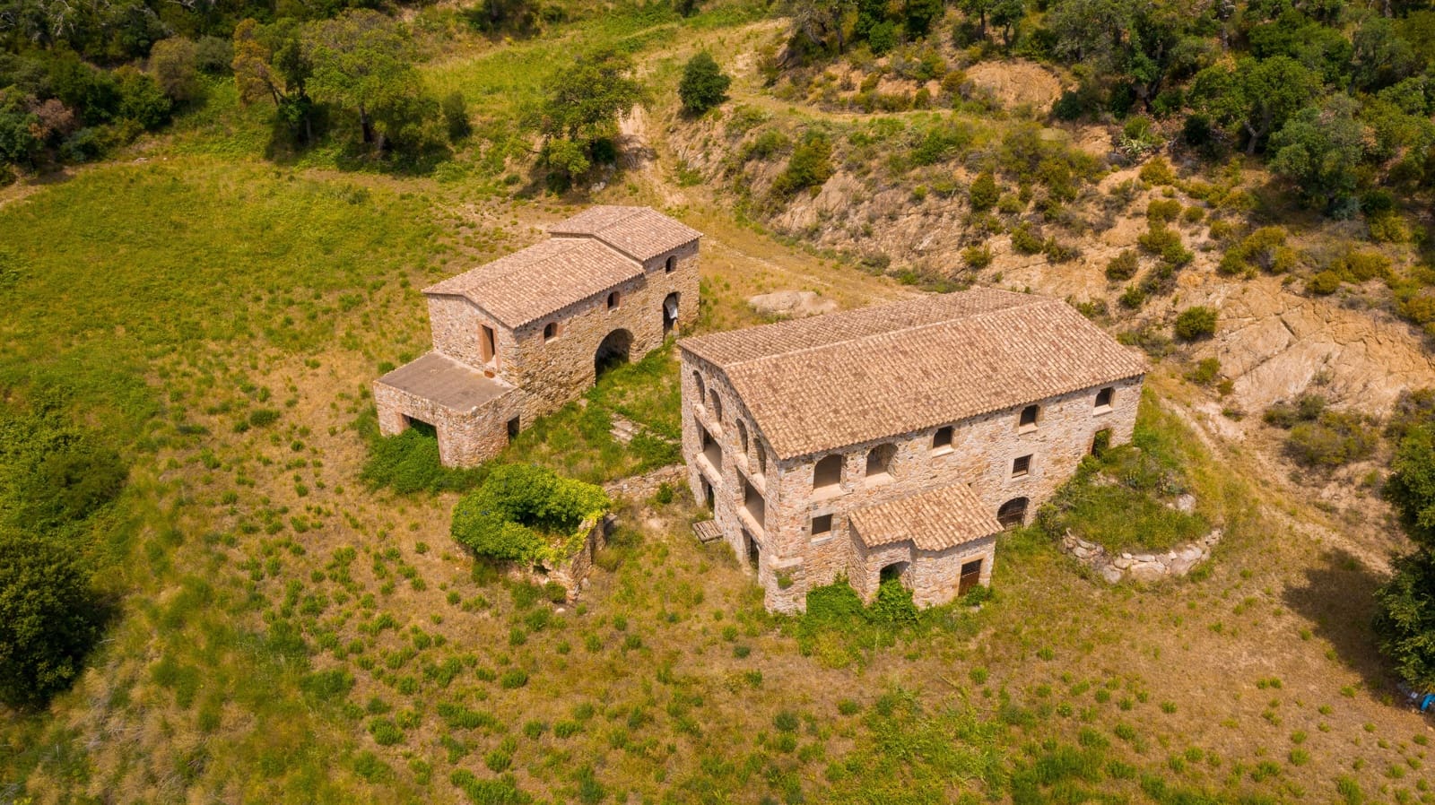 8 soveværelse Finca/Landehus til salg i Cruilles Monells i Sant Sadurni de I'Heura - € 1.000.000 (Ref: 8585235)