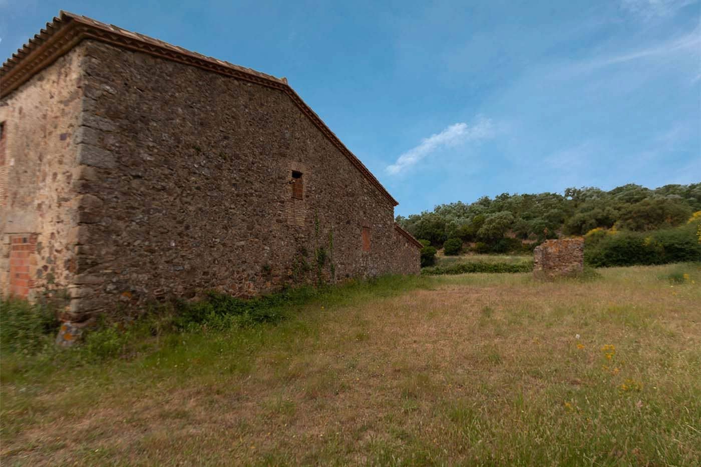 5 soveværelse Finca/Landehus til salg i Cruilles Monells i Sant Sadurni de I'Heura med garage - € 900.000 (Ref: 8585236)