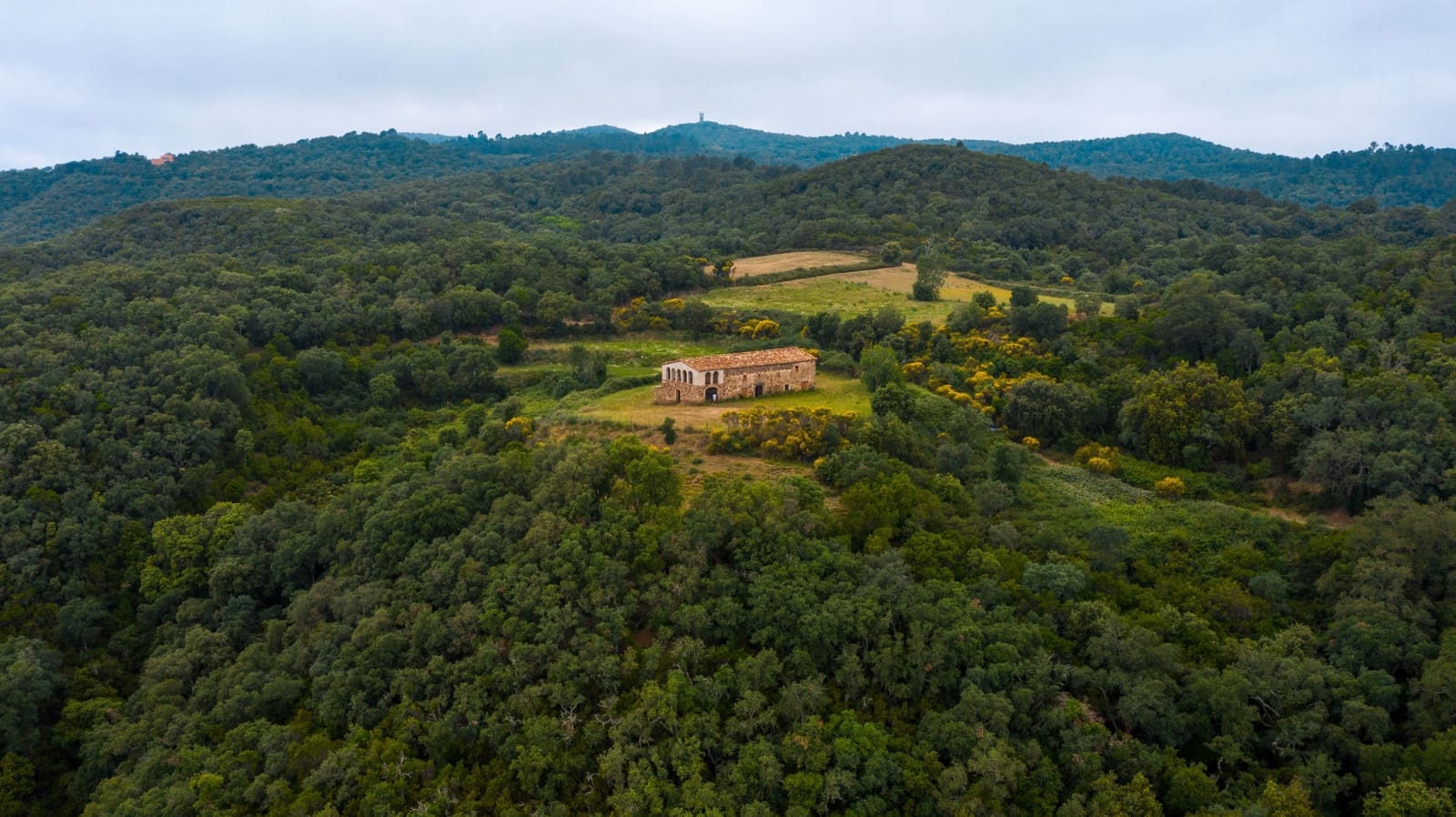 5 soveværelse Finca/Landehus til salg i Cruilles Monells i Sant Sadurni de I'Heura med garage - € 900.000 (Ref: 8585236)