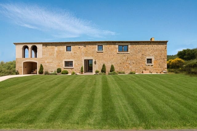 5 soveværelse Finca/Landehus til salg i Cruïlles Monells i Sant Sadurní de I'Heura med garage - € 900.000 (Ref: 8585236)