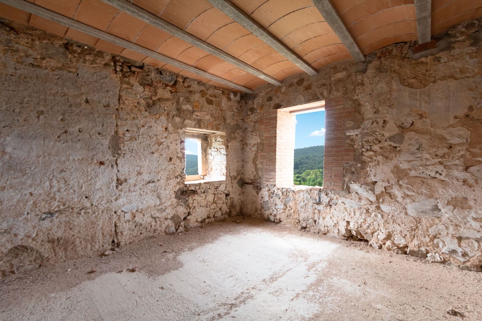 6 soveværelse Finca/Landehus til salg i Cruilles Monells i Sant Sadurni de I'Heura med garage - € 1.050.000 (Ref: 8585237)