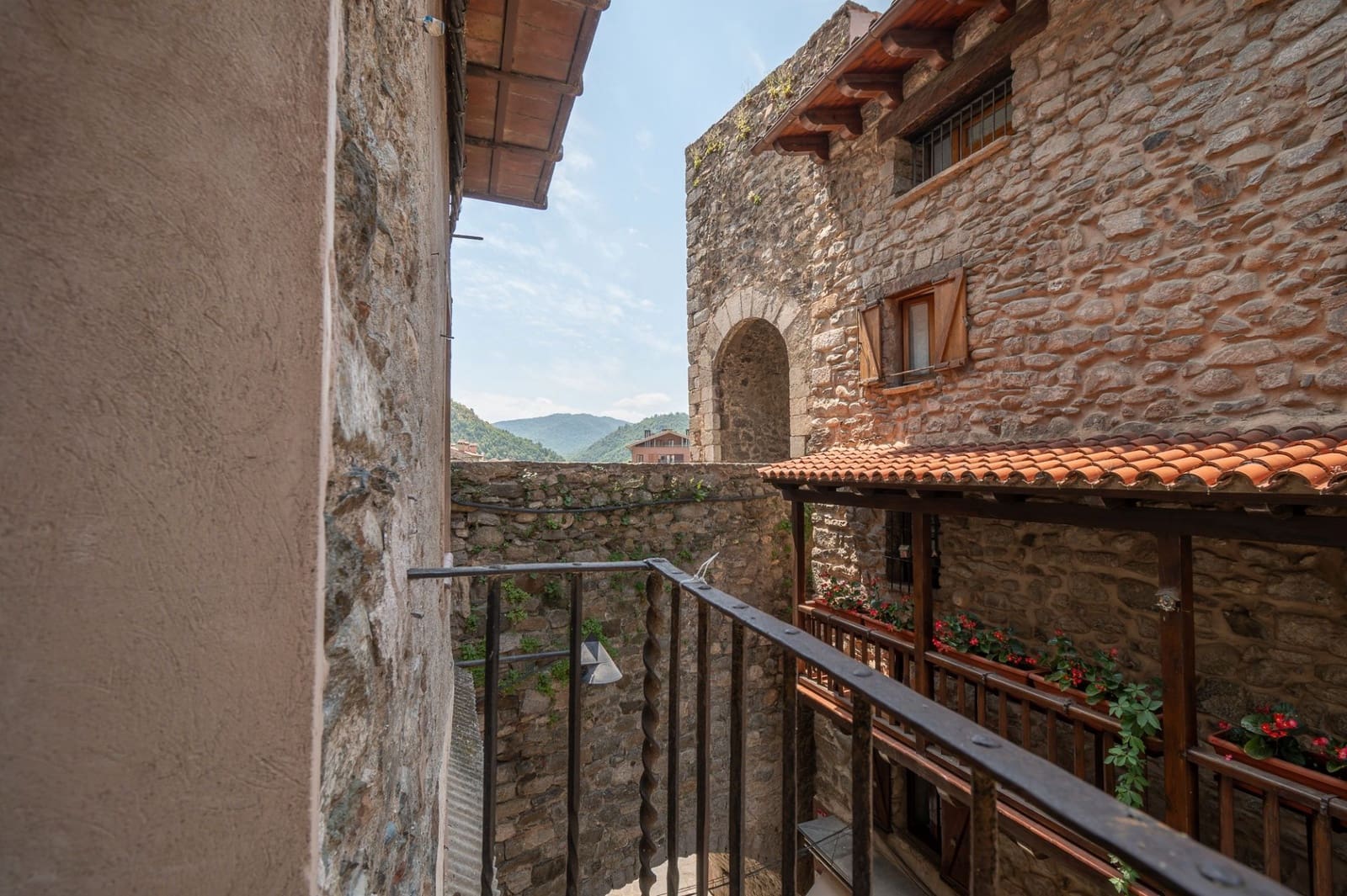 5 soveværelse Erhverv til salg i Camprodon - € 260.000 (Ref: 8585242)