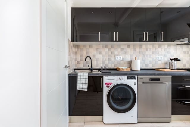 3 soverom Leilighet til salgs i La Barceloneta, Barcelona by - € 610 000 (Ref: 8585256)