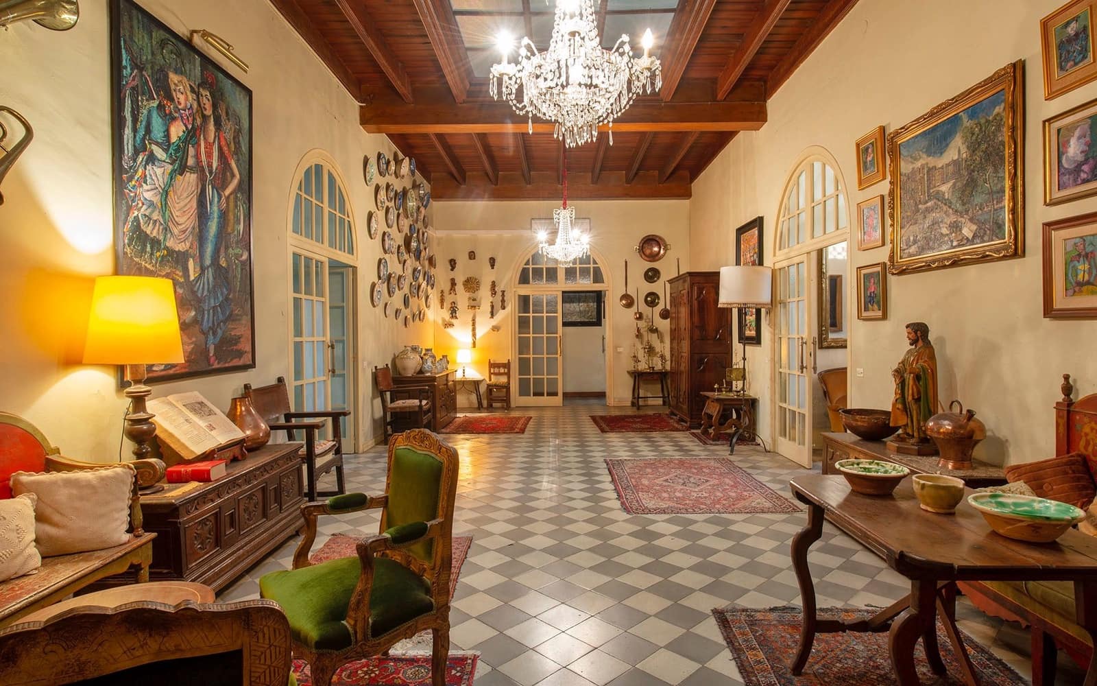 18 slaapkamer Huis te koop in Figueres met garage - € 3.550.000 (Ref: 8585348)