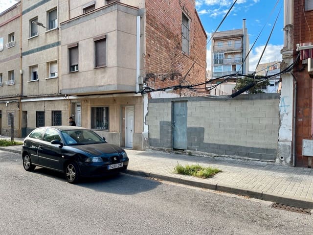 Building Plot for sale in Sant Boi de Llobregat - € 159,995 (Ref: 8598371)