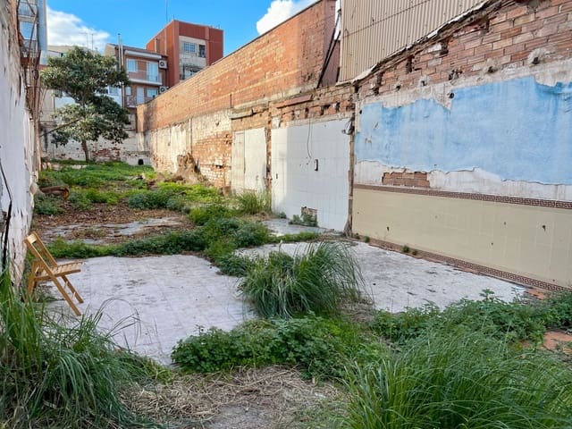 Building Plot for sale in Sant Boi de Llobregat - € 159,995 (Ref: 8598371)