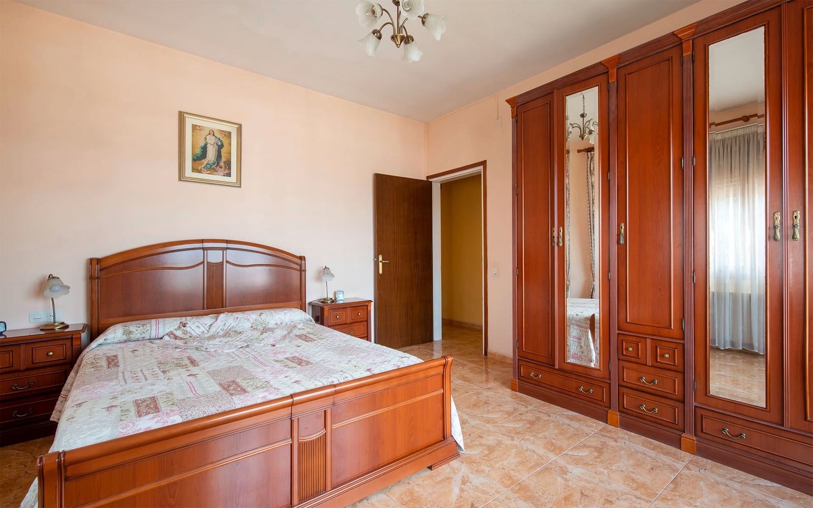 5 soveværelse Villa til salg i Sant Fost de Campsentelles med garage - € 570.000 (Ref: 8598374)