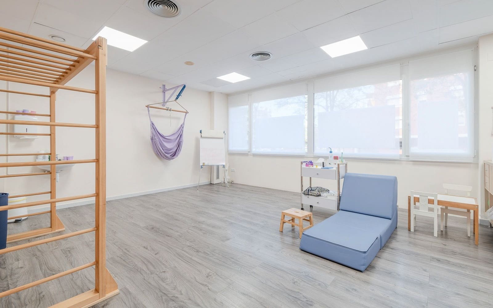 Commercial for sale in Girona city - € 230,000 (Ref: 8602695)