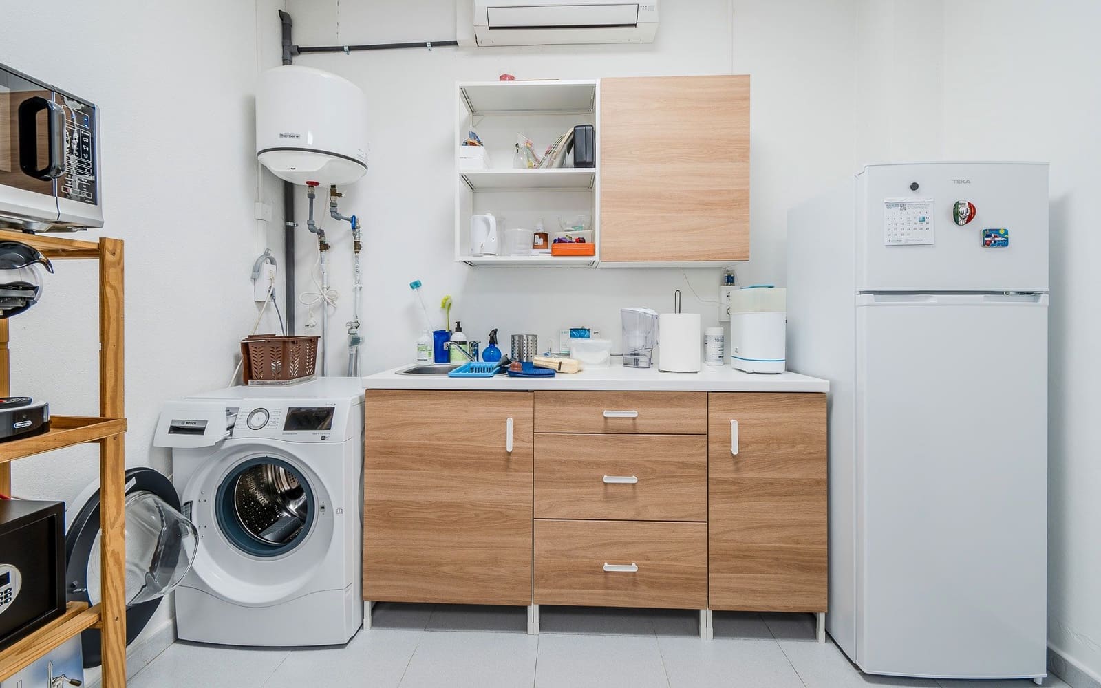 Commercial for sale in Girona city - € 230,000 (Ref: 8602695)