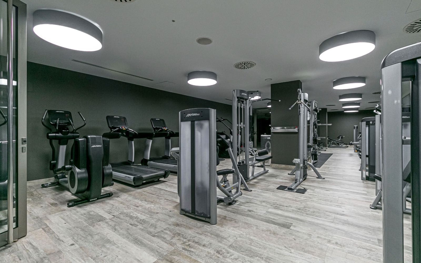 2 sypialnia Mieszkanie na sprzedaż w Miasto Barcelona z basenem garażem - 2 490 000 € (Ref: 8611431)