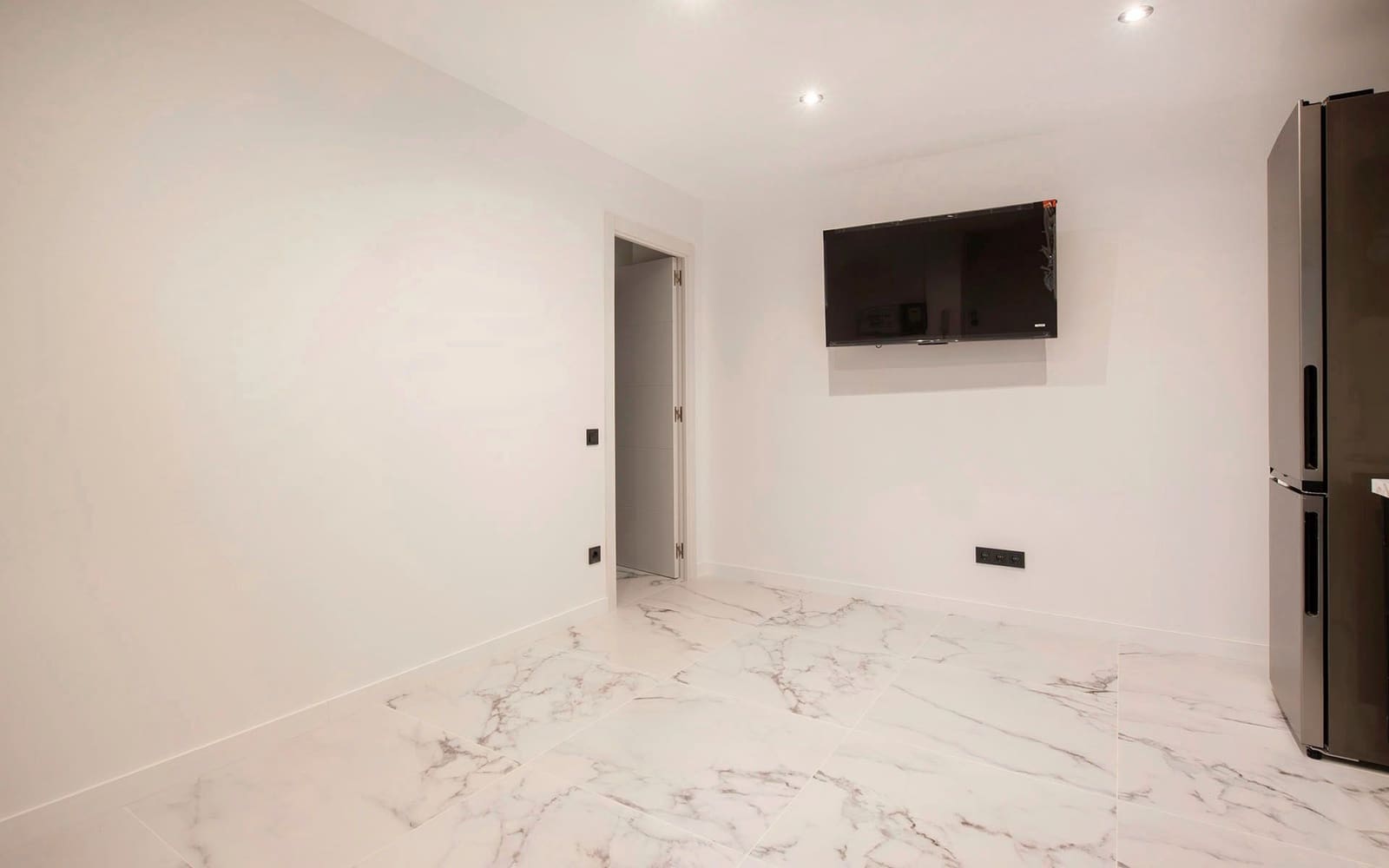 1 soverom Leilighet til salgs i Barcelona by - € 160 000 (Ref: 8633386)