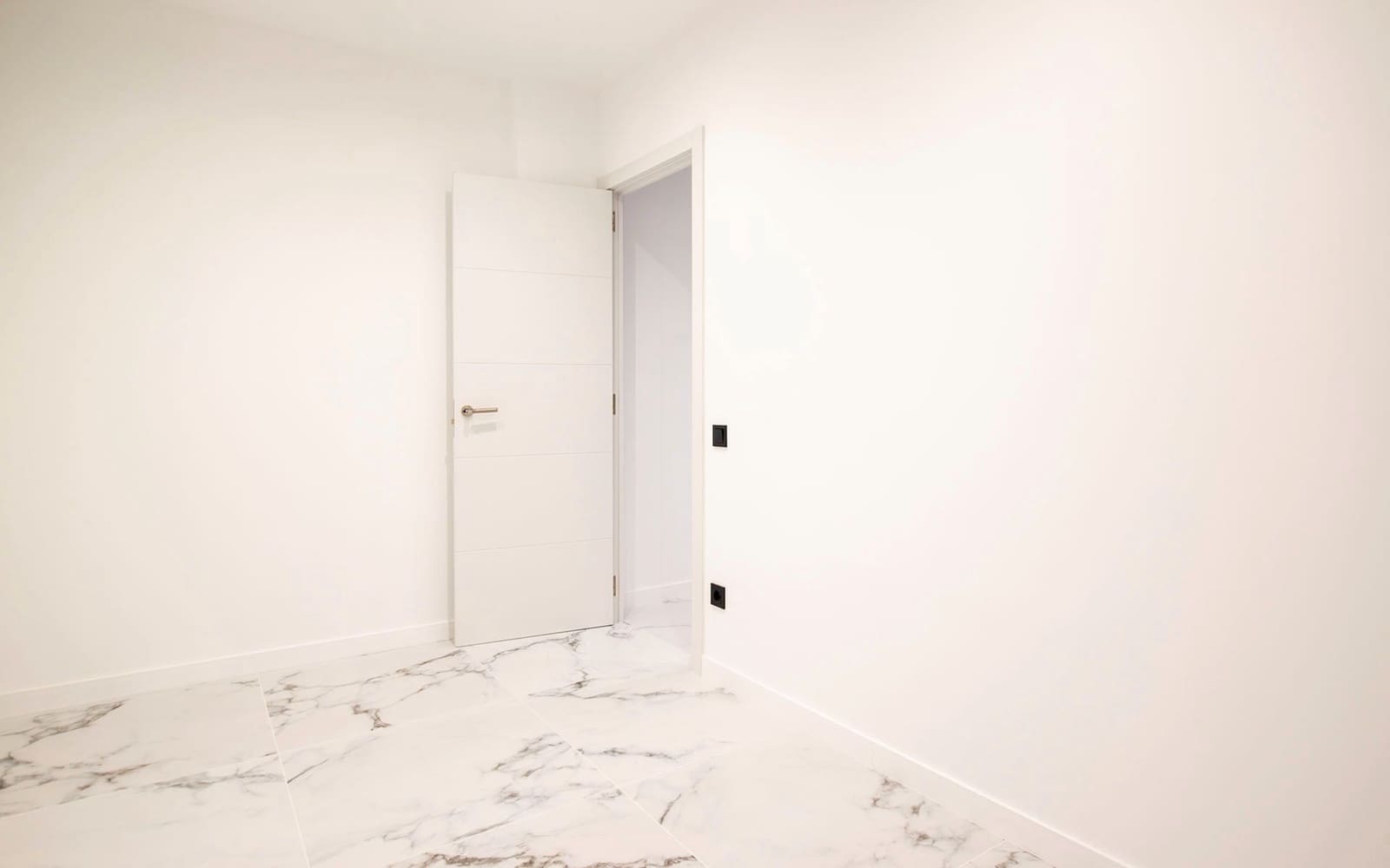 1 soverom Leilighet til salgs i Barcelona by - € 160 000 (Ref: 8633386)