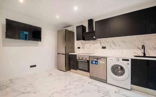 1 chambre Appartement à vendre à El Poble Sec, Barcelone ville - 160 000 € (Ref: 8633386)