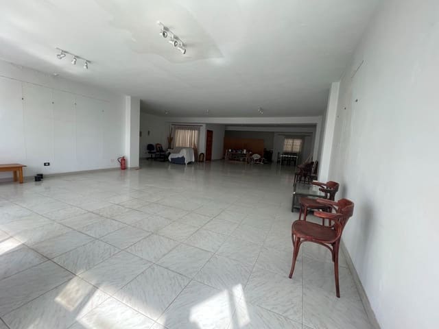 Kontor til leie i Santa Lucía de Tirajana - € 800 (Ref: 8633597)