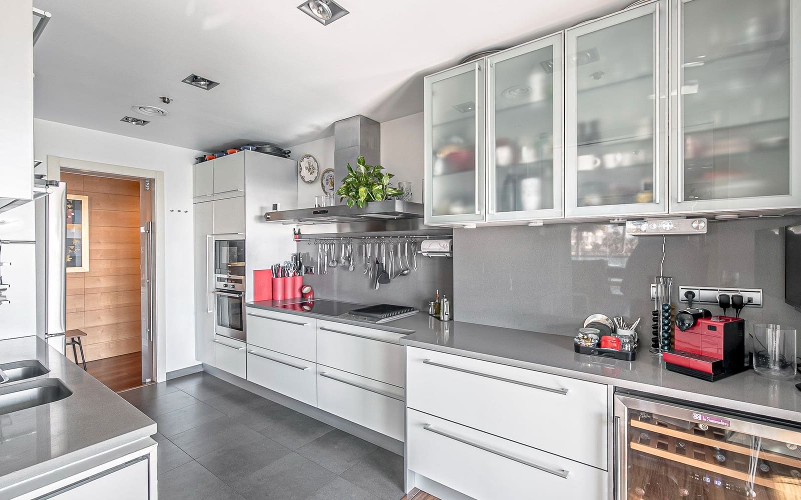 3 soveværelse Lejlighed til salg i Barcelona by med swimmingpool garage - € 1.650.000 (Ref: 8635062)