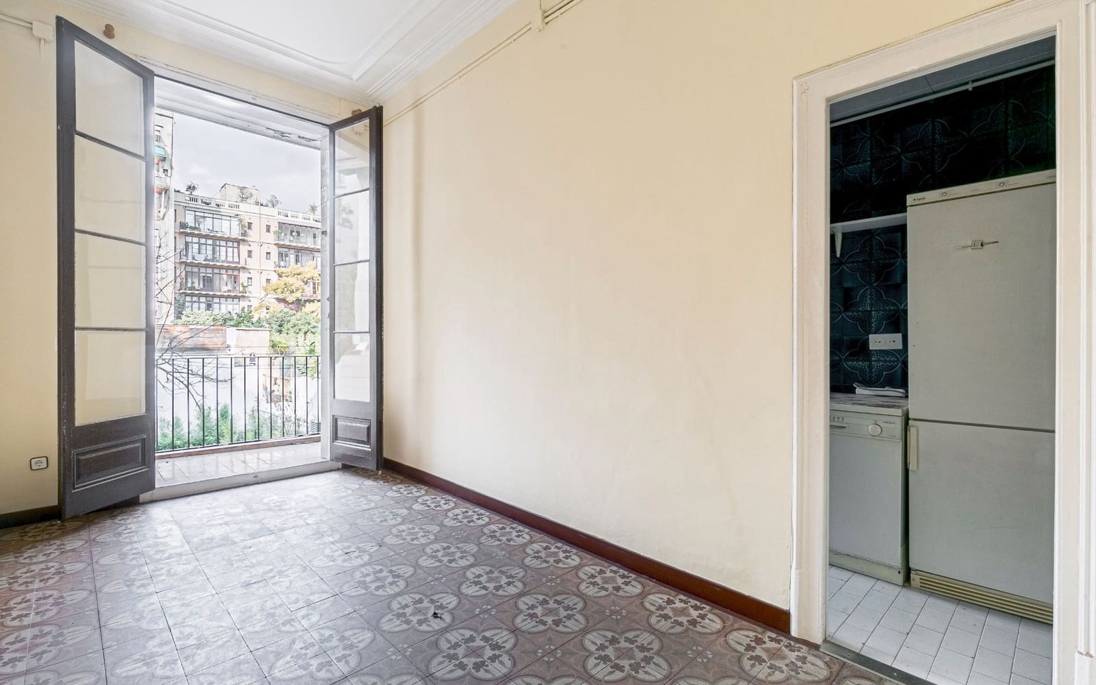 3 soveværelse Lejlighed til salg i Barcelona by - € 720.000 (Ref: 8643615)