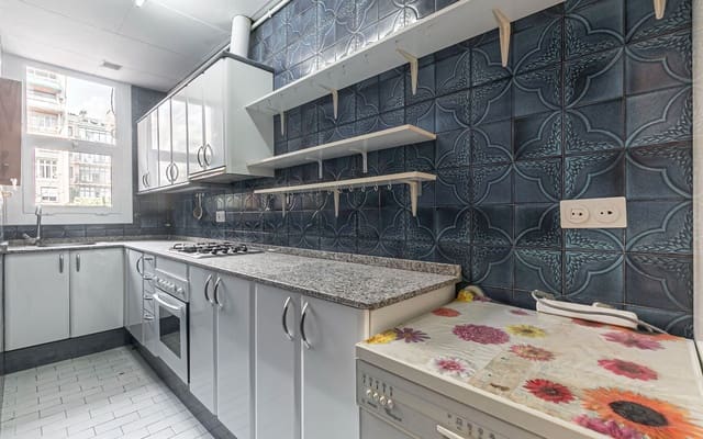 3 soveværelse Lejlighed til salg i La Dreta de L'Eixample, Barcelona by - € 720.000 (Ref: 8643615)