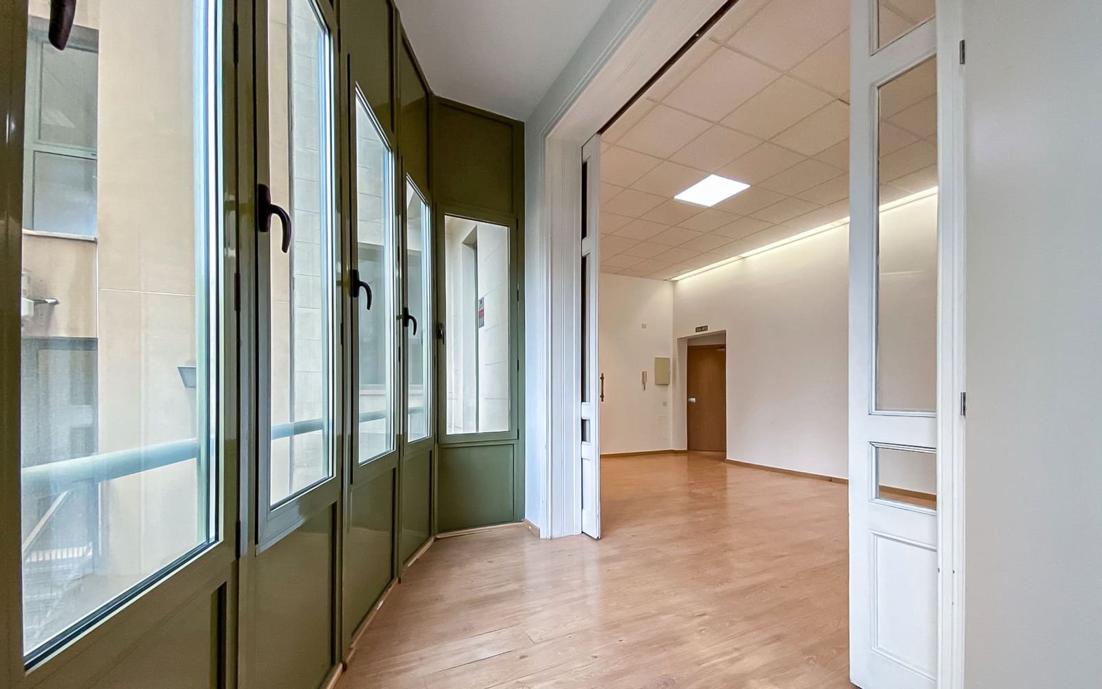 Kontor att hyra i Barcelona stad - 4 646 € (Ref: 8669129)