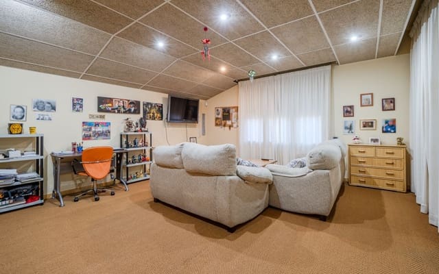 4 bedroom Villa for sale in La Bisbal d'Empordà with pool garage - € 540,000 (Ref: 8682029)