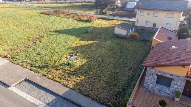 Terrain à Bâtir à vendre à Sant Pau de Segúries - 85 000 € (Ref: 8685480)