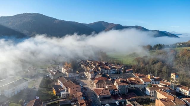 Terrain à Bâtir à vendre à Sant Pau de Segúries - 85 000 € (Ref: 8685585)