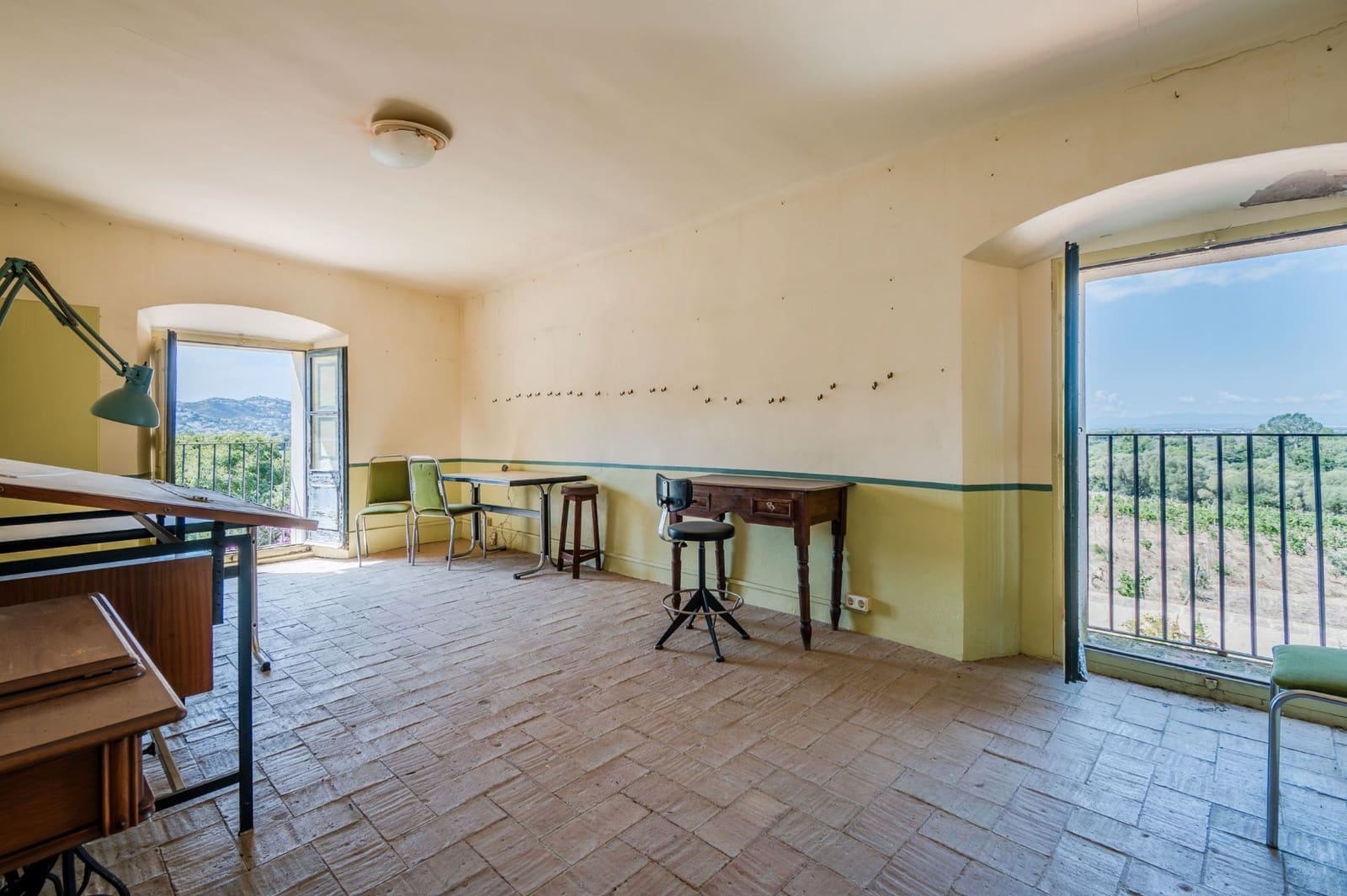 12 sypialnia Finka/Dom wiejski na sprzedaż w Roses z basenem garażem - 2 800 000 € (Ref: 8690315)