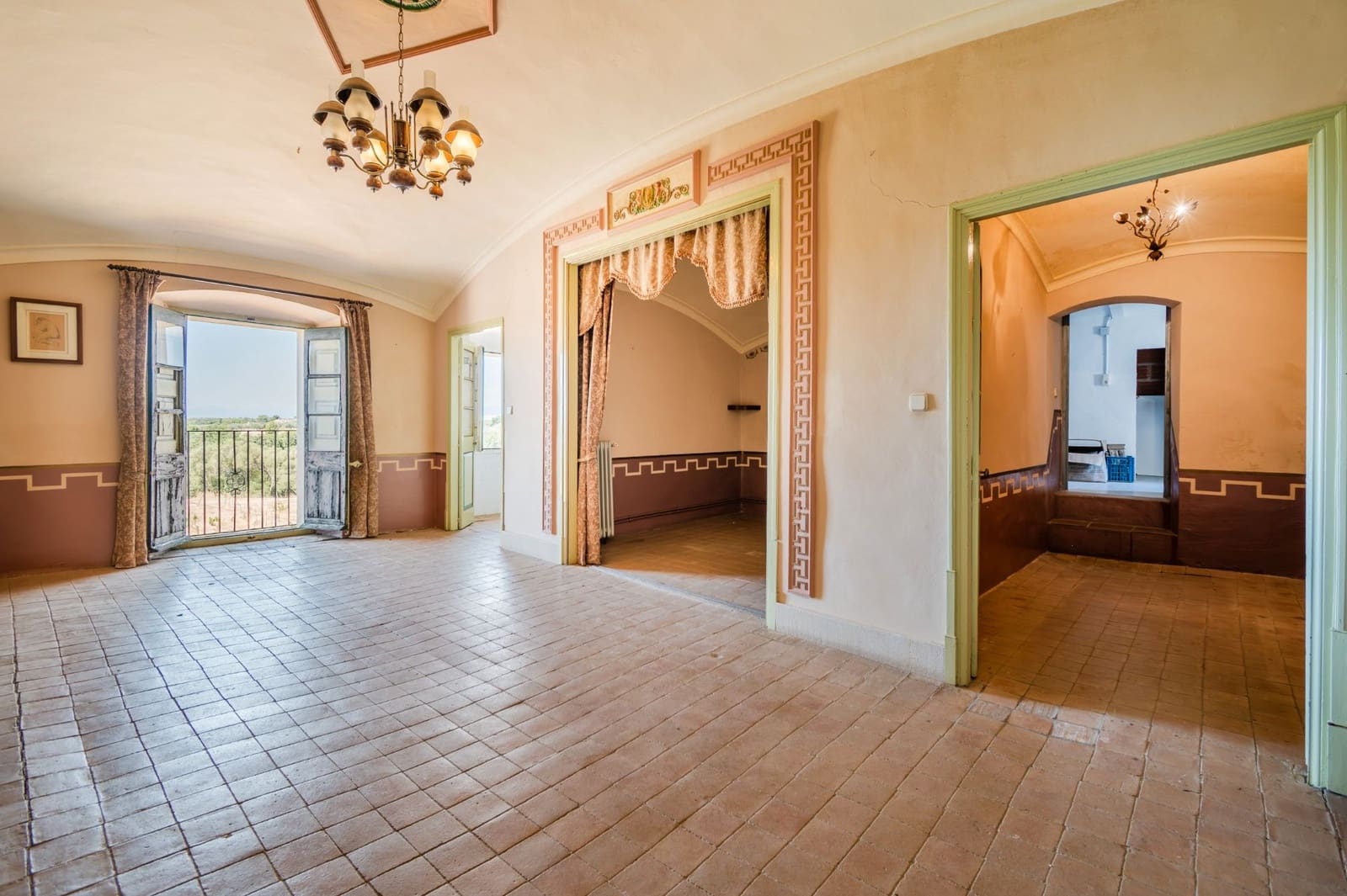 12 sypialnia Finka/Dom wiejski na sprzedaż w Roses z basenem garażem - 2 800 000 € (Ref: 8690315)