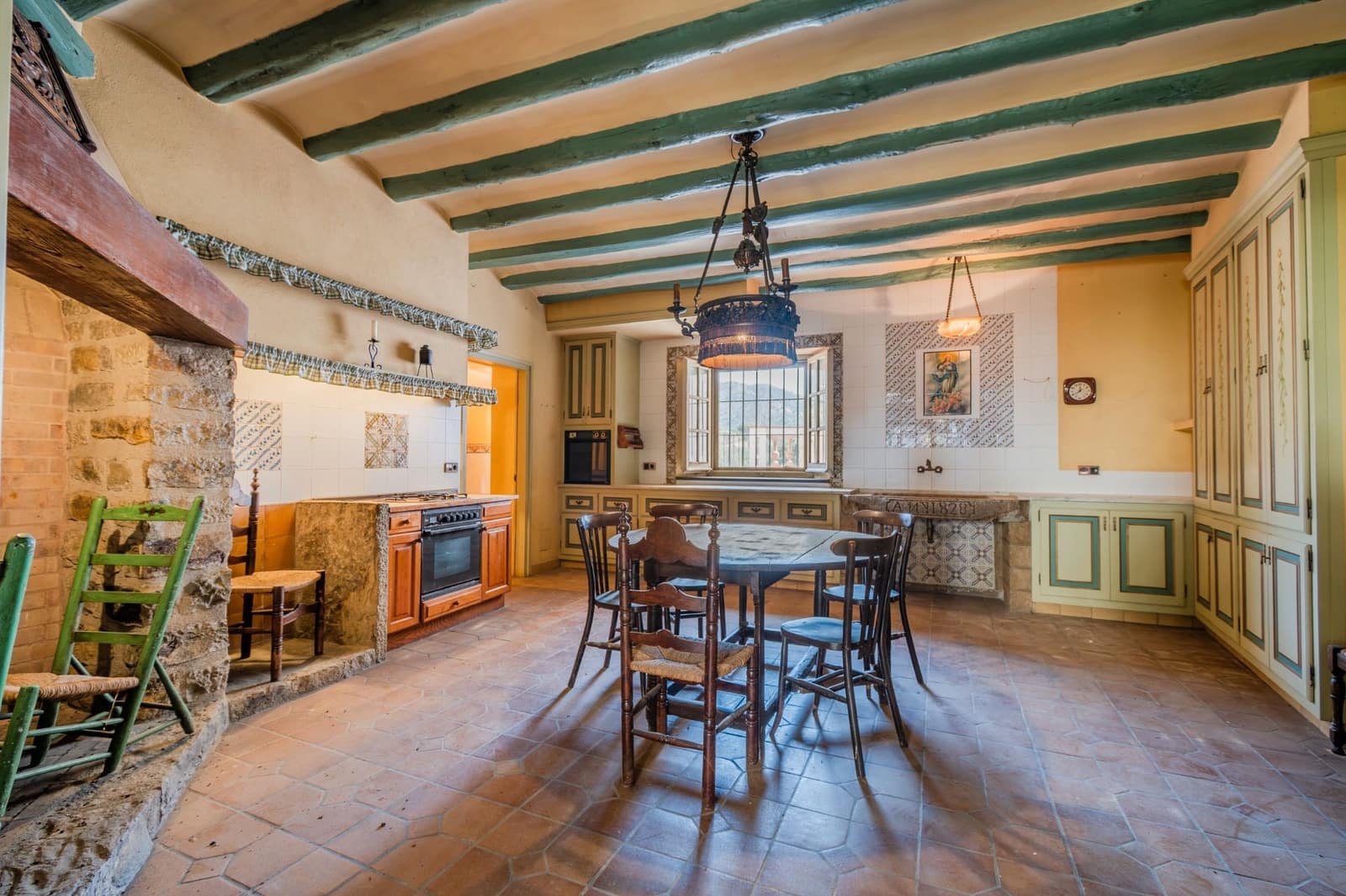 12 sypialnia Finka/Dom wiejski na sprzedaż w Roses z basenem garażem - 2 800 000 € (Ref: 8690315)