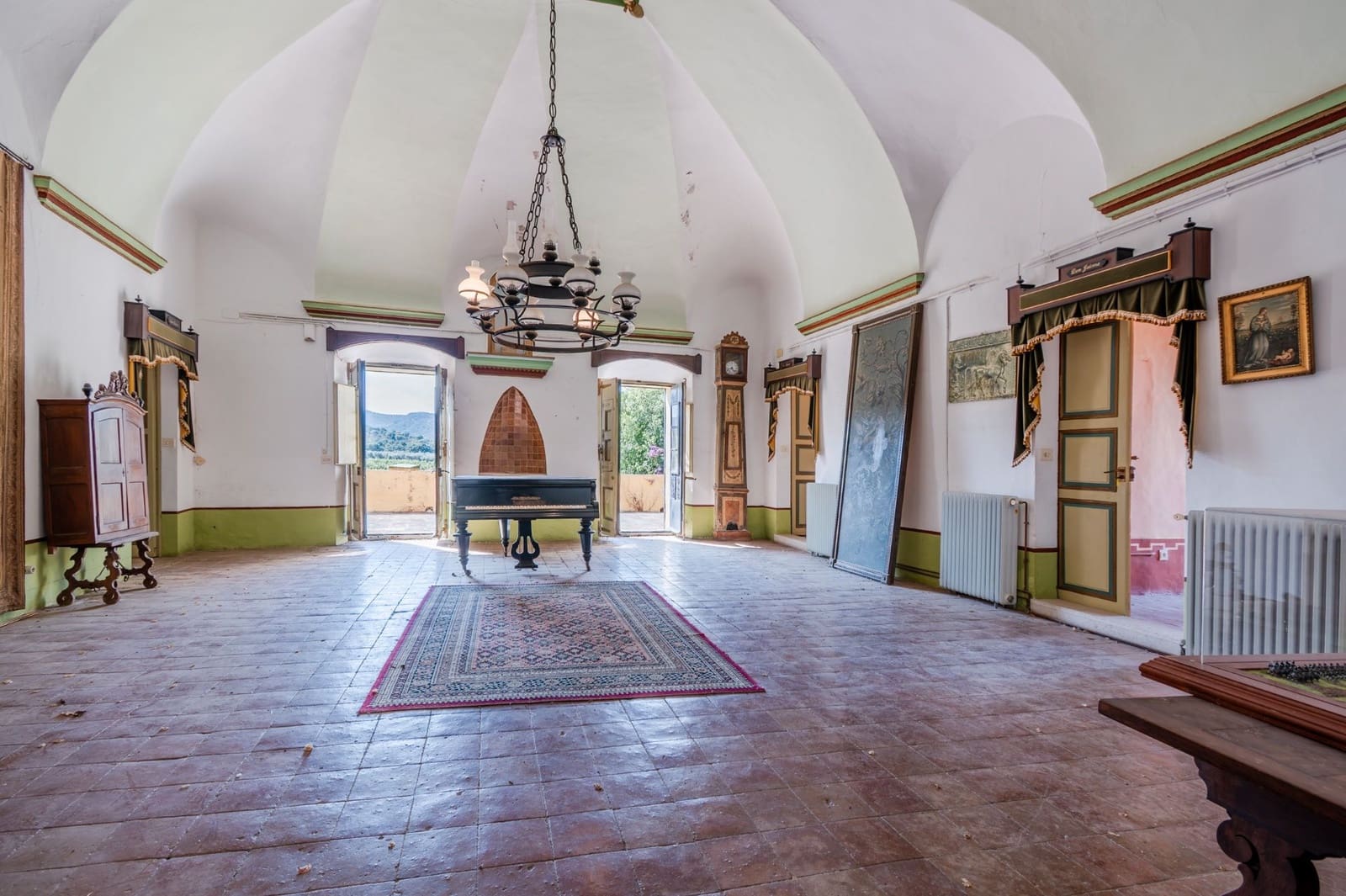 12 sypialnia Finka/Dom wiejski na sprzedaż w Roses z basenem garażem - 2 800 000 € (Ref: 8690315)