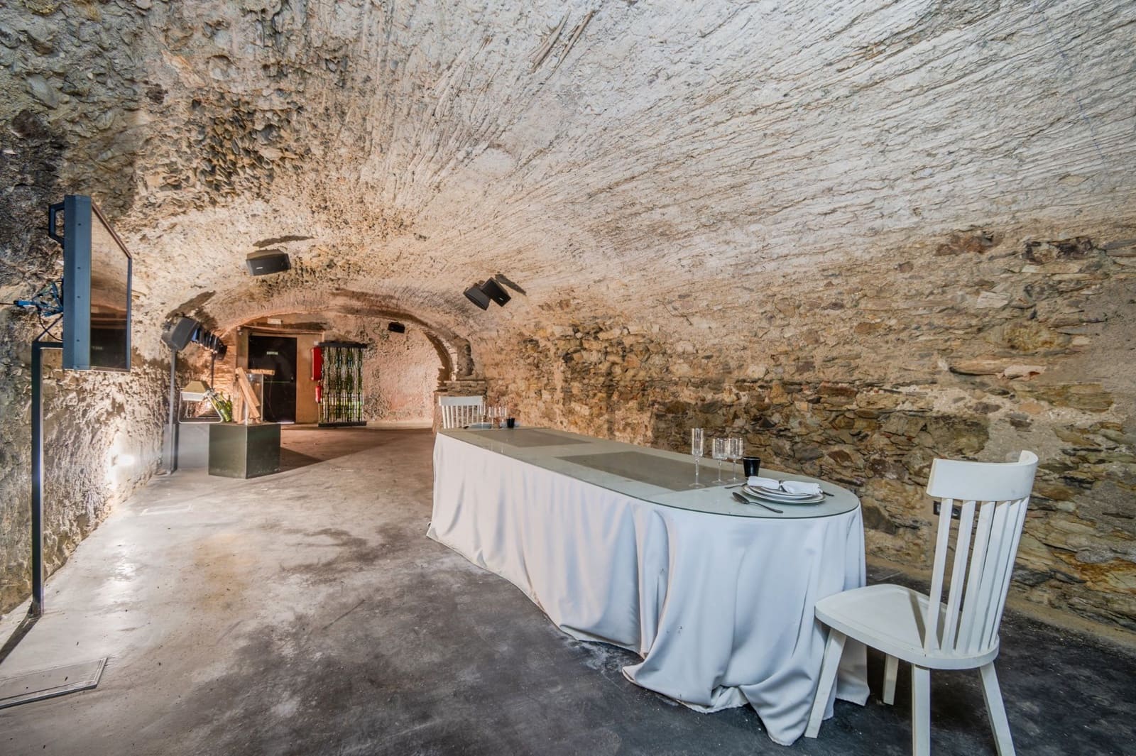 12 sypialnia Finka/Dom wiejski na sprzedaż w Roses z basenem garażem - 2 800 000 € (Ref: 8690315)