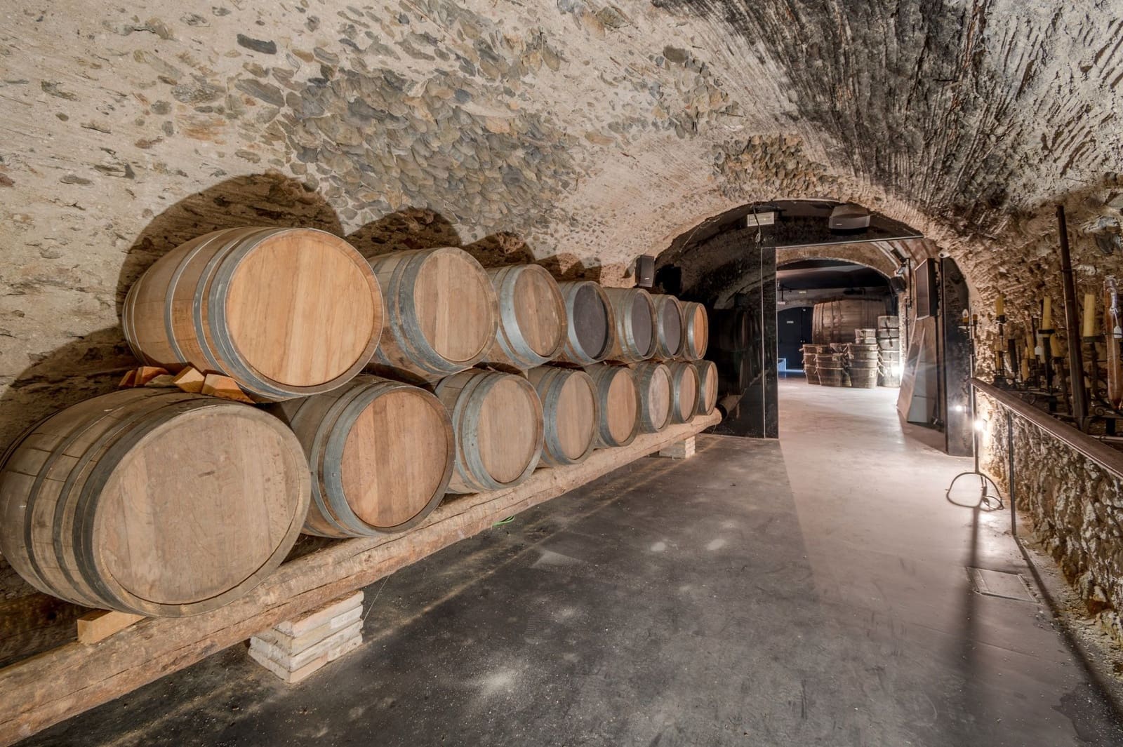 12 sypialnia Finka/Dom wiejski na sprzedaż w Roses z basenem garażem - 2 800 000 € (Ref: 8690315)