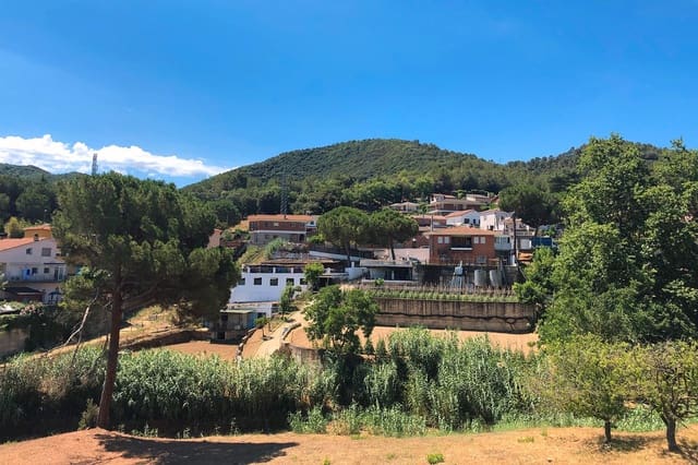 Tomt till salu i Montornès del Vallès - 200 000 € (Ref: 8785687)