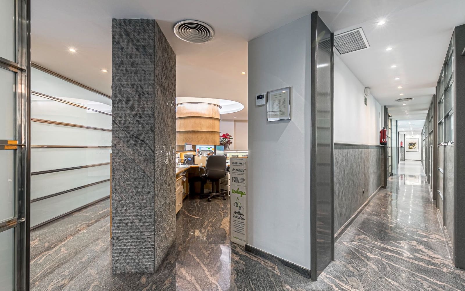 Komercyjne na sprzedaż w Miasto Barcelona - 790 000 € (Ref: 8790265)