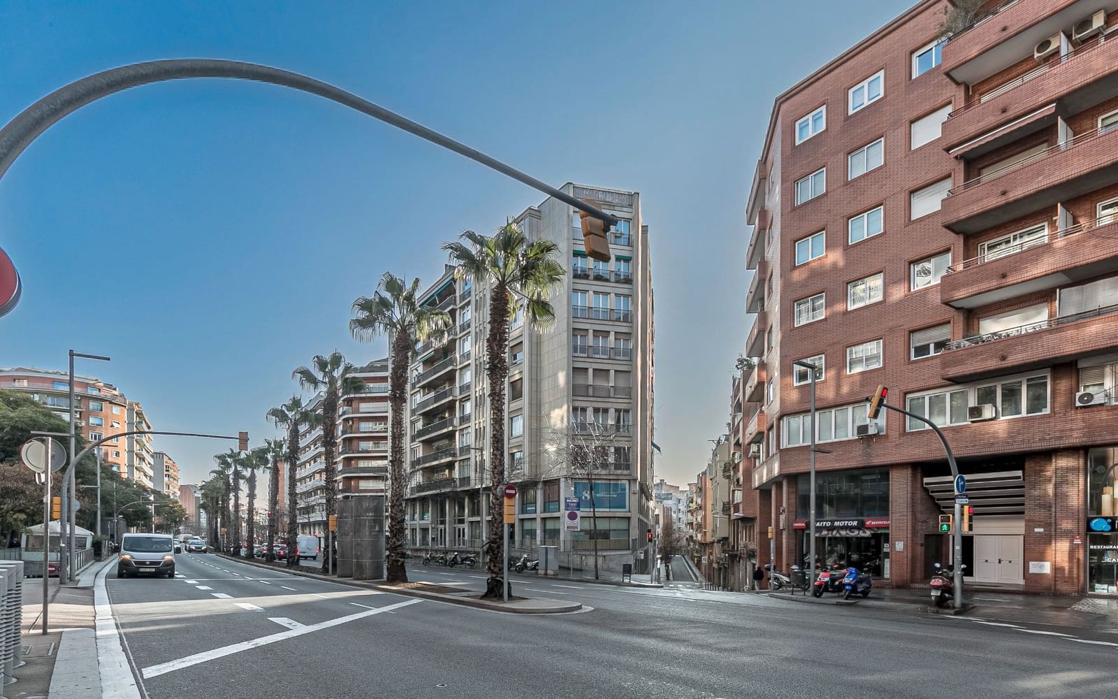 Komercyjne na sprzedaż w Miasto Barcelona - 790 000 € (Ref: 8790265)