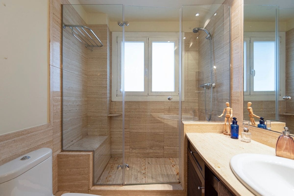 7 bedroom Flat for sale in Barcelona city with garage - € 2,300,000 (Ref: 8830324)