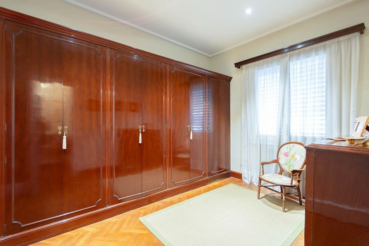 7 bedroom Flat for sale in Barcelona city with garage - € 2,300,000 (Ref: 8830324)
