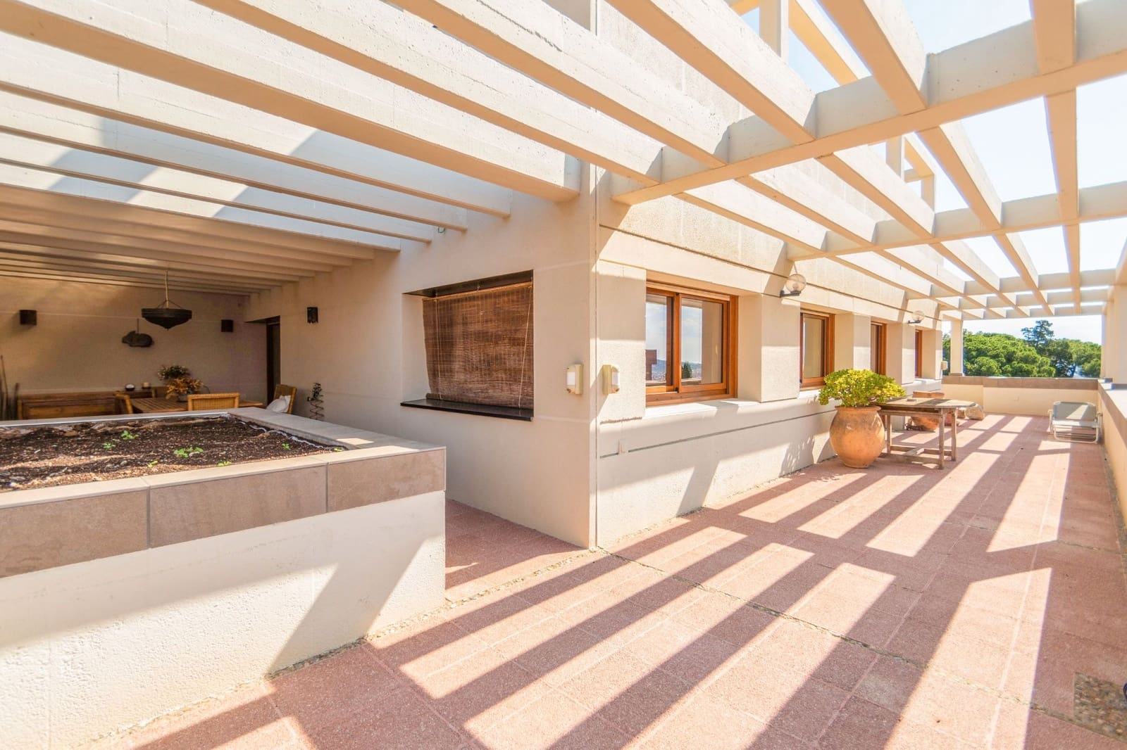 5 soveværelse Penthouse til salg i Barcelona by med swimmingpool garage - € 2.150.000 (Ref: 8846852)