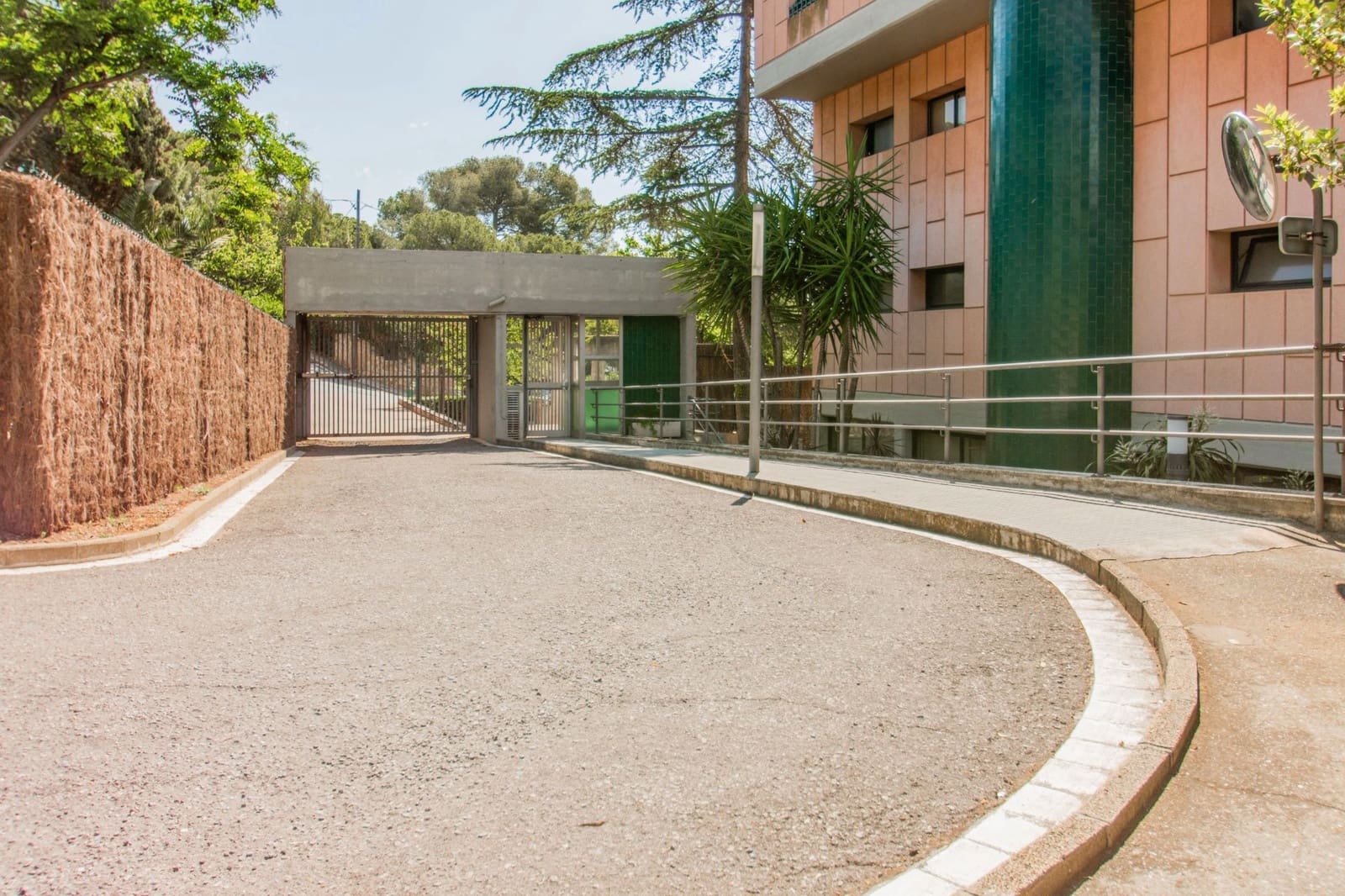 5 soveværelse Penthouse til salg i Barcelona by med swimmingpool garage - € 2.150.000 (Ref: 8846852)