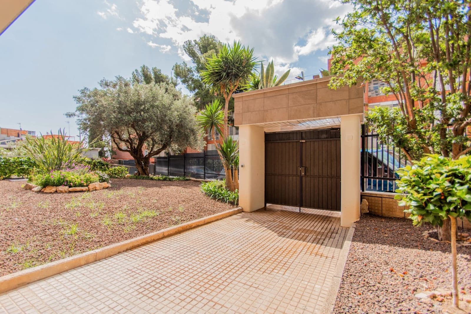 5 soveværelse Penthouse til salg i Barcelona by med swimmingpool garage - € 2.150.000 (Ref: 8846852)