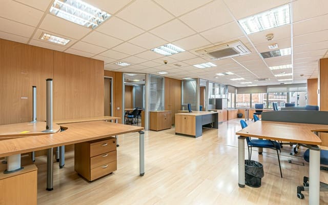 Kontor til leje i Sant Gervasi - Galvany, Barcelona by - € 1.750 (Ref: 8847837)