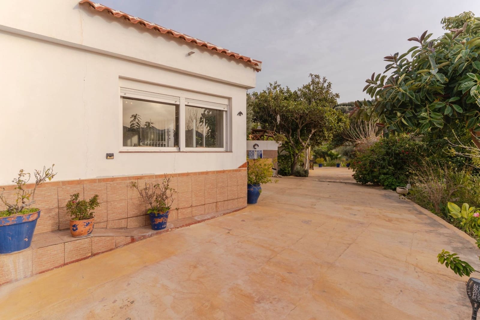 7 soveværelse Finca/Landehus til salg i Velez de Benaudalla med swimmingpool garage - € 599.000 (Ref: 8853964)