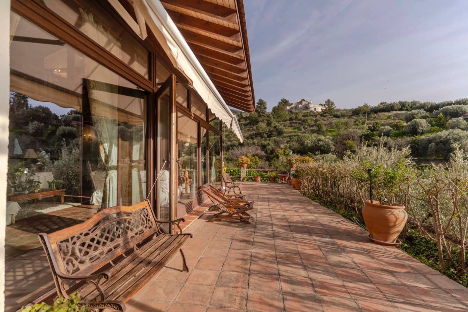 7 soveværelse Finca/Landehus til salg i Velez de Benaudalla med swimmingpool garage - € 599.000 (Ref: 8853964)